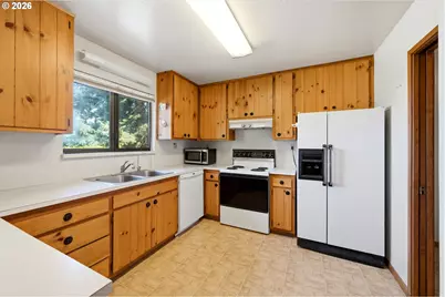 26200 SW Regia Dr, Sheridan, OR 97378 - Photo 14