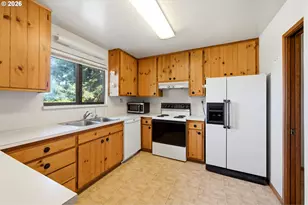 26200 SW Regia Dr, Sheridan, OR 97378 - Photo 14