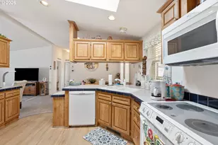 110 Kiss Ct, Roseburg, OR 97471 - Photo 16
