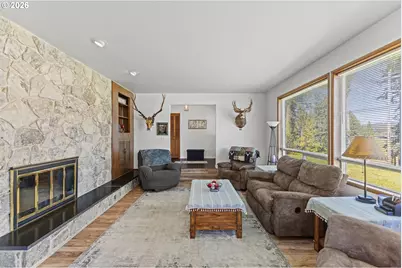 100 W 17th St, Coquille, OR 97423 - Photo 14