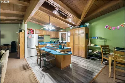 7640 SW 67th Ave, Portland, OR 97223 - Photo 12