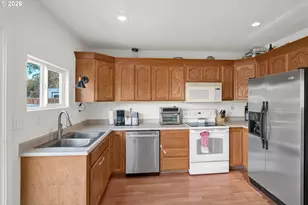 88177 5th St, Veneta, OR 97487 - Photo 8