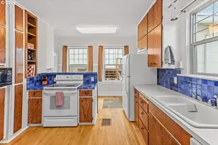 916 Kelly Ave, The Dalles, OR 97058 - Photo 10