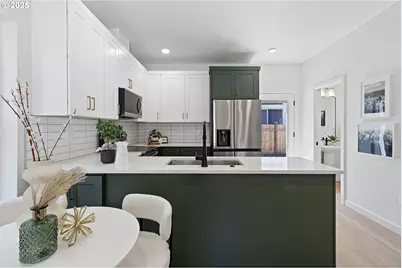 6916 N Swift St, Portland, OR 97203 - Photo 12