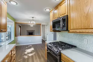 13541 SW 63rd Pl, Portland, OR 97219 - Photo 8