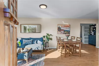 2183 NE 3rd Ave, Camas, WA 98607 - Photo 2