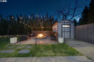 620 SE 11th Cir, Troutdale, OR 97060 - Photo 32