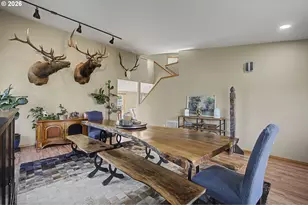 620 SE 11th Cir, Troutdale, OR 97060 - Photo 2