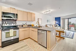 1010 NW Naito Pkwy, Portland, OR 97209 - Photo 6