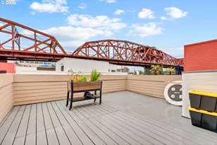1010 NW Naito Pkwy, Portland, OR 97209 - Photo 16