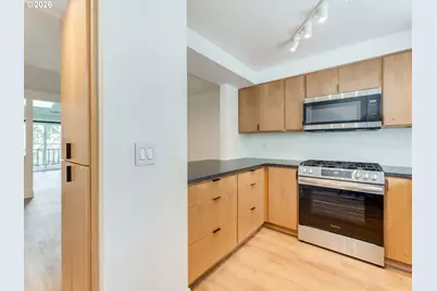 11990 SW Corby Dr #2, Portland, OR 97225 - Photo 6