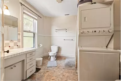 707 NE 5th St, McMinnville, OR 97128 - Photo 12