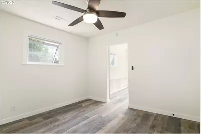 1120 SW Broadway Dr, Portland, OR 97201 - Photo 8