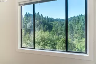 1120 SW Broadway Dr, Portland, OR 97201 - Photo 14