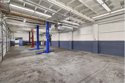 17627 SE McLoughlin Blvd, Milwaukie, OR 97267 - Photo 14