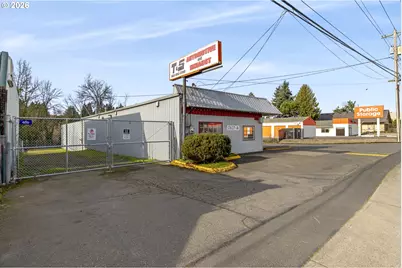 17627 SE McLoughlin Blvd, Milwaukie, OR 97267 - Photo 38