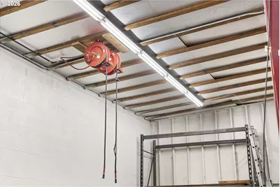 17627 SE McLoughlin Blvd, Milwaukie, OR 97267 - Photo 16