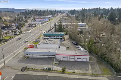 17627 SE McLoughlin Blvd, Milwaukie, OR 97267 - Photo 32