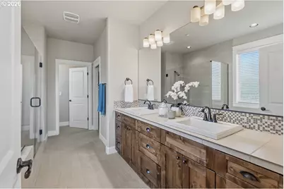 16605 SW Oregon Jade Ct, Beaverton, OR 97007 - Photo 12