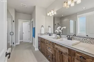 16605 SW Oregon Jade Ct, Beaverton, OR 97007 - Photo 12