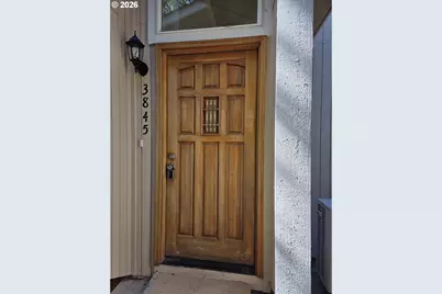 3845 Wilshire Ln, Eugene, OR 97405 - Photo 2