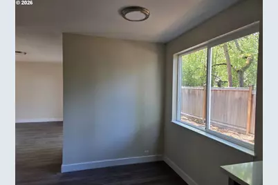 3845 Wilshire Ln, Eugene, OR 97405 - Photo 8