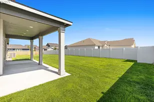 615 Tatone St, Boardman, OR 97818 - Photo 24