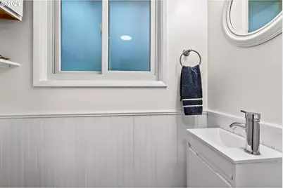 2593 Honeysuckle Way, Salem, OR 97301 - Photo 10