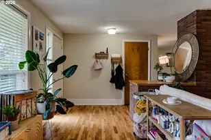 1255 E 24th Ave, Eugene, OR 97403 - Photo 8