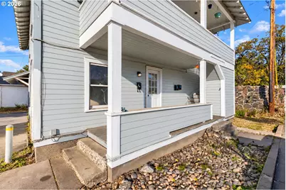 143 SW 3rd St, Pendleton, OR 97801 - Photo 6