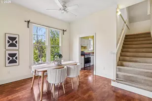 905 NE Holman St, Portland, OR 97211 - Photo 6