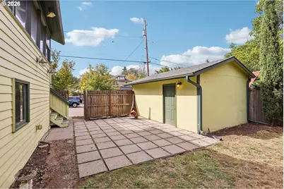 905 NE Holman St, Portland, OR 97211 - Photo 34