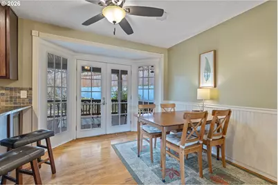 11047 SE Cherry Blossom Dr, Portland, OR 97216 - Photo 12