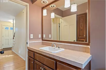 11047 SE Cherry Blossom Dr, Portland, OR 97216 - Photo 16