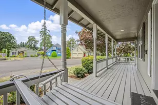 7008 SE Stella Ct, Hillsboro, OR 97123 - Photo 42