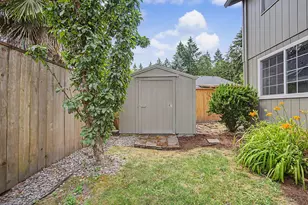 7008 SE Stella Ct, Hillsboro, OR 97123 - Photo 36