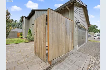 7008 SE Stella Ct, Hillsboro, OR 97123 - Photo 38