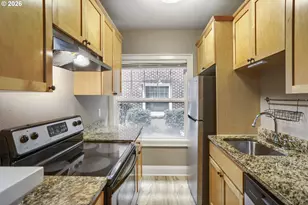 1509 NE 10th Ave, Portland, OR 97232 - Photo 8