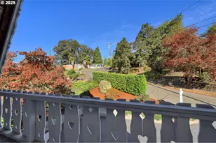 475 Riverview Blvd, Springfield, OR 97477 - Photo 24