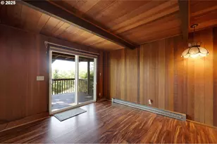 475 Riverview Blvd, Springfield, OR 97477 - Photo 14