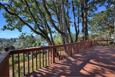 475 Riverview Blvd, Springfield, OR 97477 - Photo 26