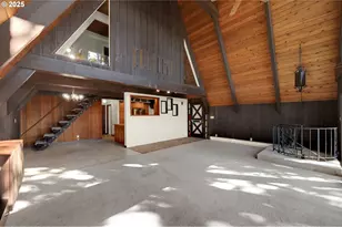 475 Riverview Blvd, Springfield, OR 97477 - Photo 4