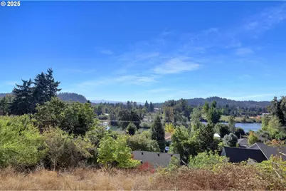 475 Riverview Blvd, Springfield, OR 97477 - Photo 32