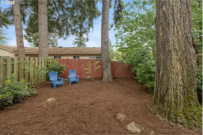 9217 N Macrum Ave, Portland, OR 97203 - Photo 32