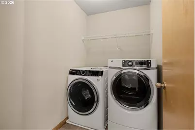 9217 N Macrum Ave, Portland, OR 97203 - Photo 28