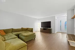 1250 SE 36th Ave, Hillsboro, OR 97123 - Photo 6