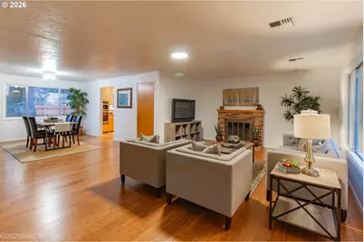 144 Briarcliff Dr, Eugene, OR 97404 - Photo 4