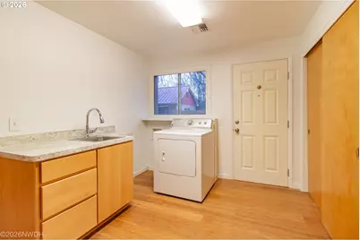 144 Briarcliff Dr, Eugene, OR 97404 - Photo 16