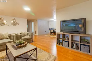 144 Briarcliff Dr, Eugene, OR 97404 - Photo 8