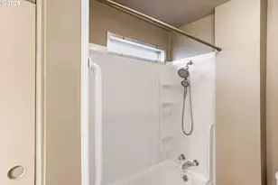 1116 NE Irvine St, McMinnville, OR 97128 - Photo 20